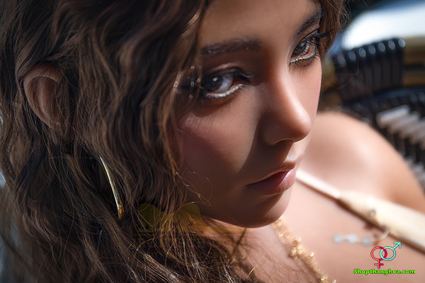 Búp bê tình yêu tóc xoăn Irontech Doll 164cm S40 Eileen quyến rũ sinh động