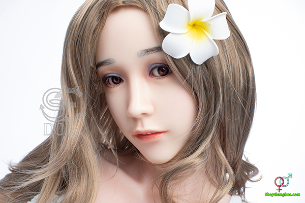 SE Doll silicone đường cong nóng bỏng 160cm Celina tự nhiên