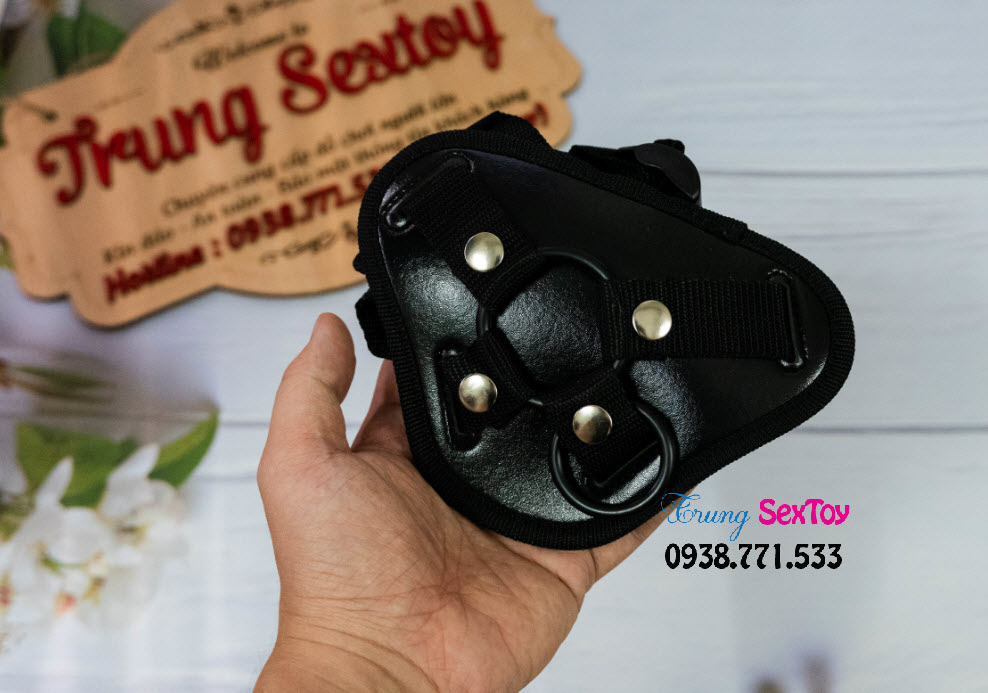  Cửa hàng bán Dương vật giả có dây đeo Mini dành cho các bạn Les chính hãng