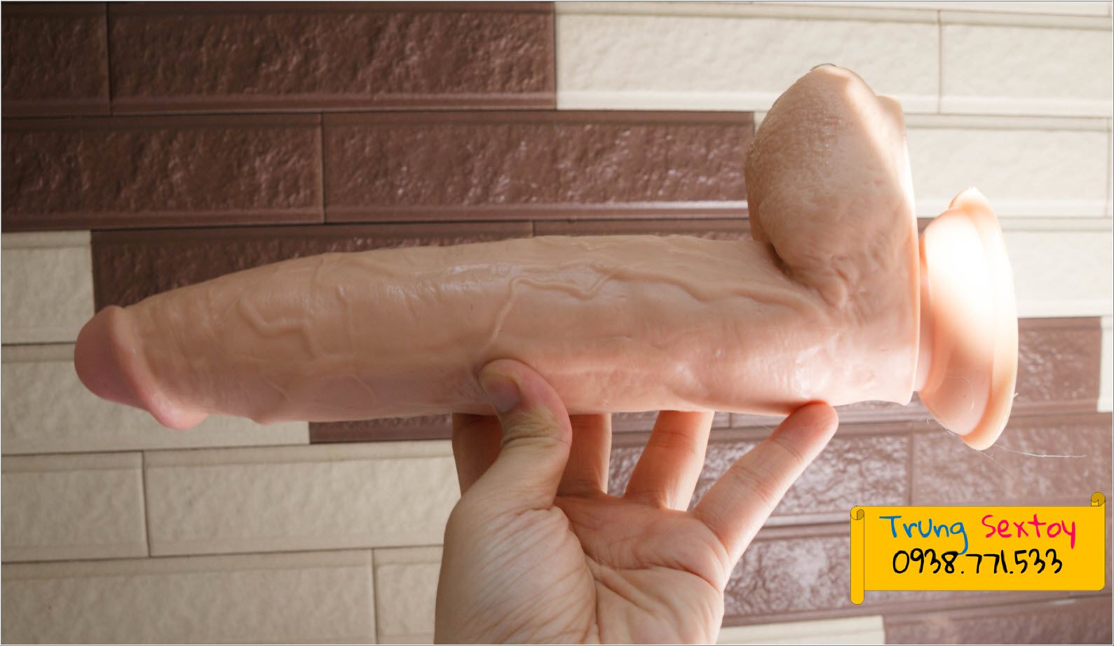Dương vật giả chân thật kích thước lớn mô phỏng da người mềm mại