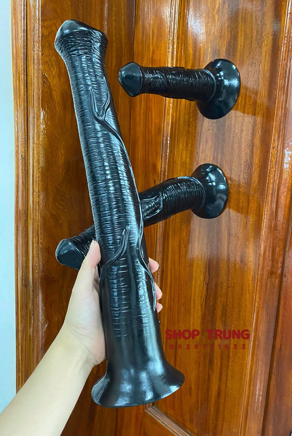 Dương vật giả ngựa 40cm đen hít tường siêu thật kích thích