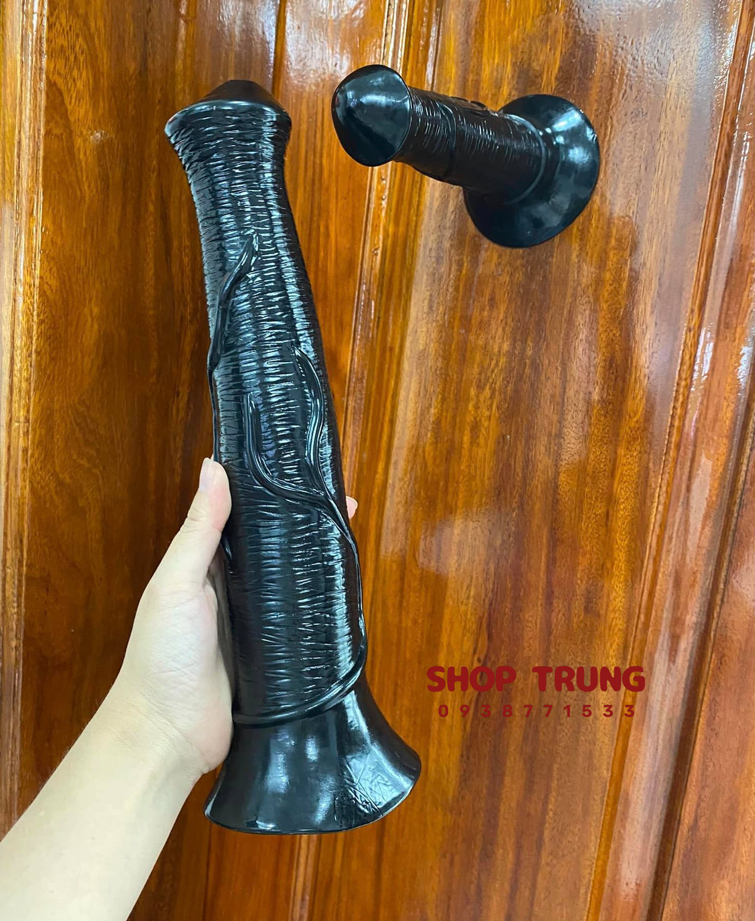 Dương vật giả ngựa 40cm đen hít tường siêu thật kích thích