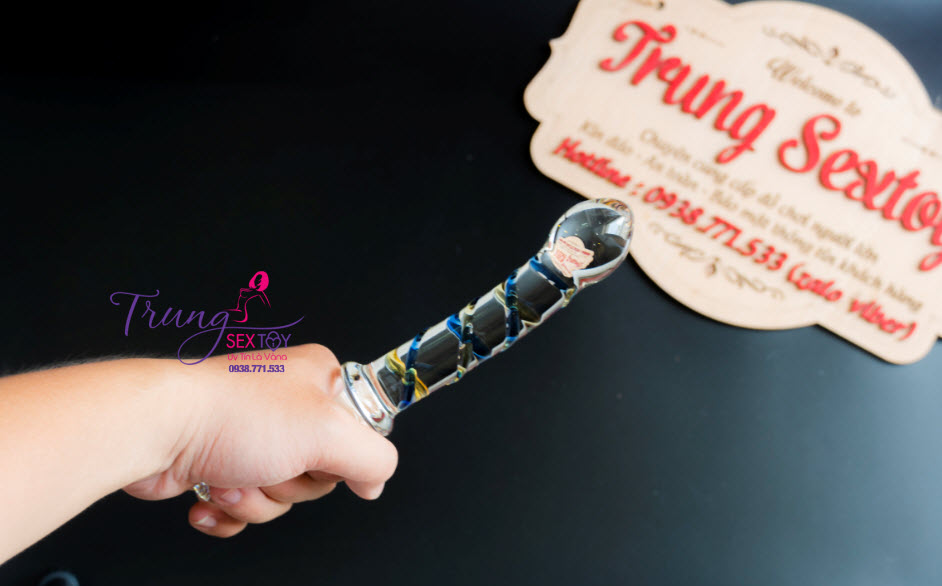 Dildo thủy tinh hai đầu kích thích đa điểm cực đã Dildo thủy tinh hai đầu kích thích đa điểm cực đã