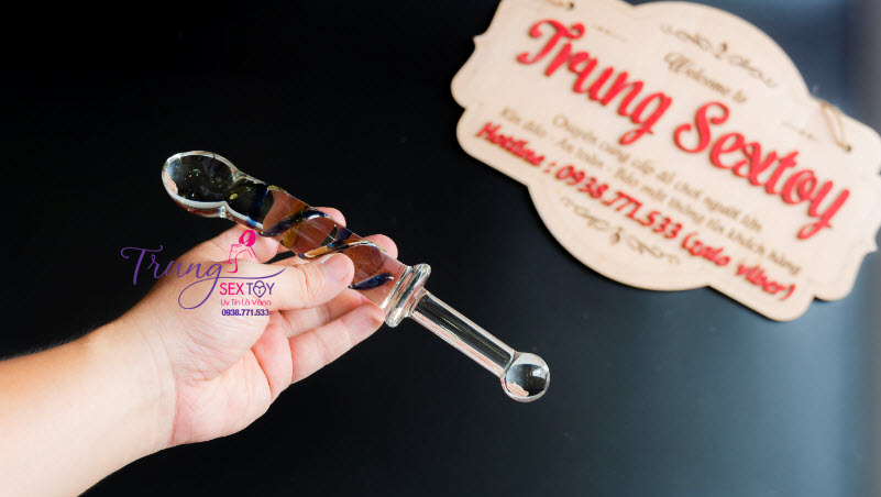 Dildo thủy tinh hai đầu kích thích đa điểm cực đã Dildo thủy tinh hai đầu kích thích đa điểm cực đã