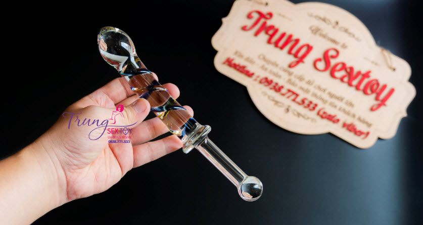 Dildo thủy tinh hai đầu kích thích đa điểm cực đã Dildo thủy tinh hai đầu kích thích đa điểm cực đã