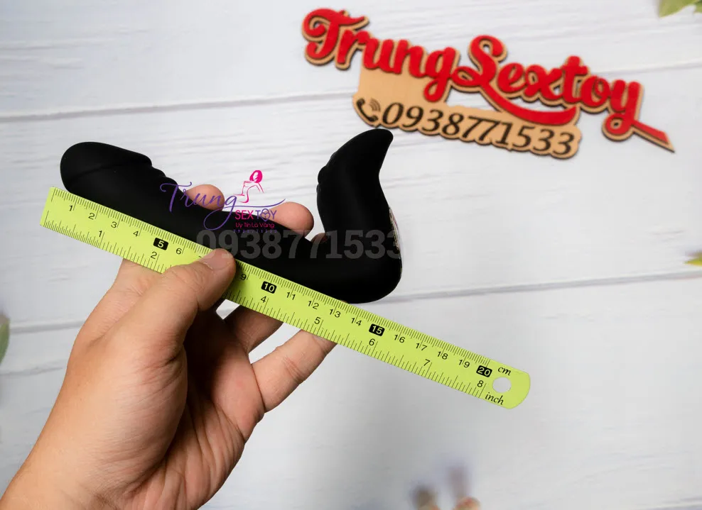 Trải nghiệm đỉnh cao cùng dụng cụ kích thích hậu môn Carlota an toàn sướng