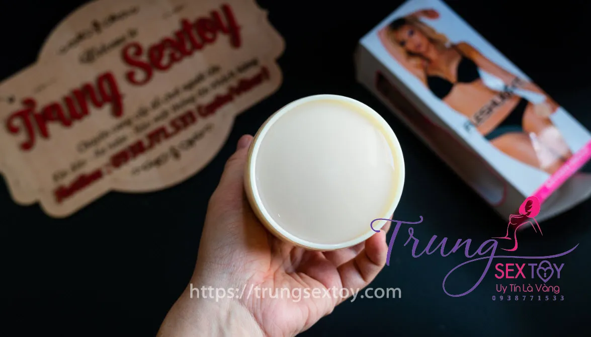 Âm đạo giả Fleshlight Girls Kayden Kross chất liệu SuperSkin siêu phê