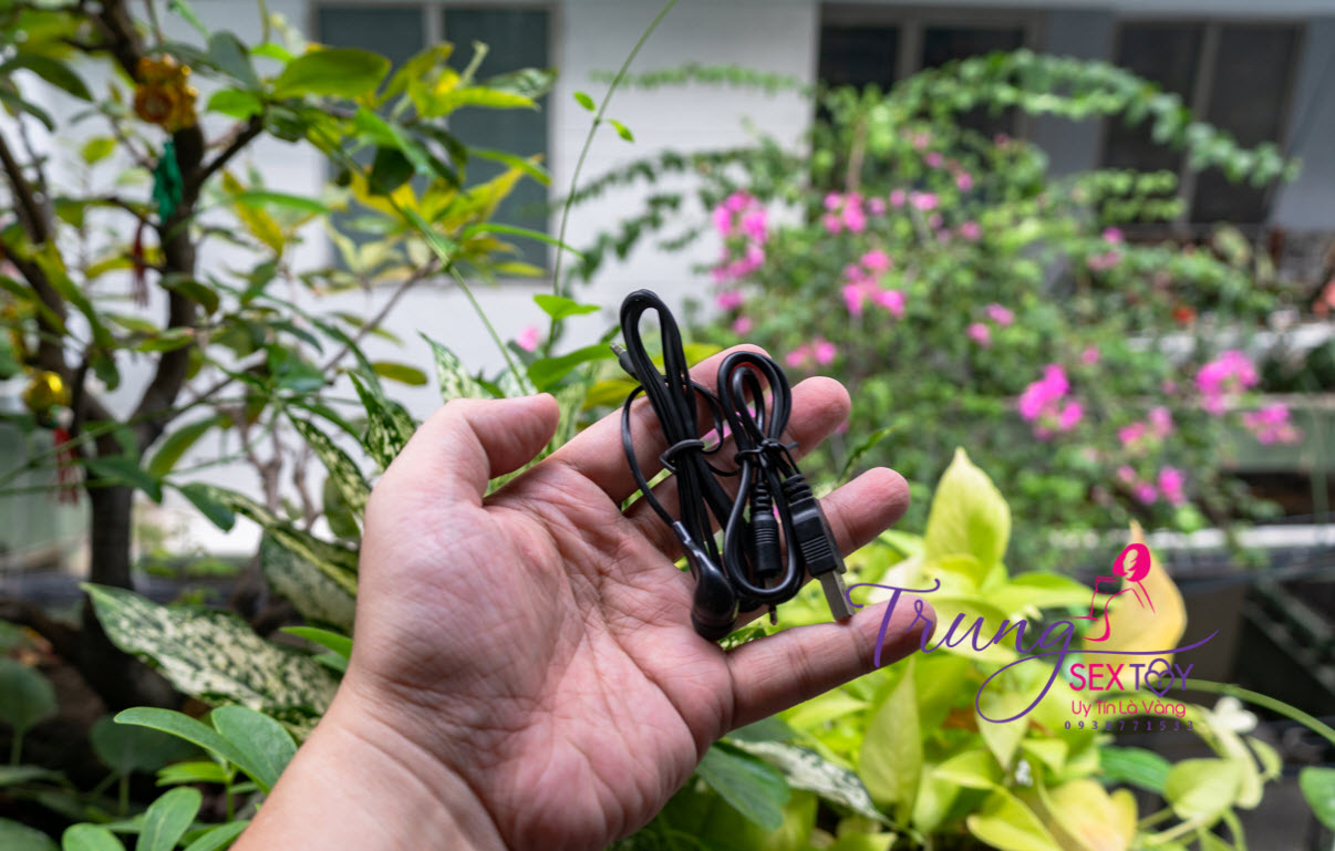 Máy Thủ Dâm Rung Thụt Đa Chế Độ Có Âm Thanh Hút Mạnh