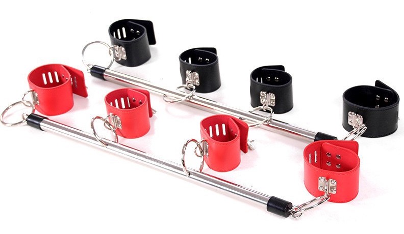 Còng tay chân đòn sắt BDSM bạo dâm chắc chắn an toàn