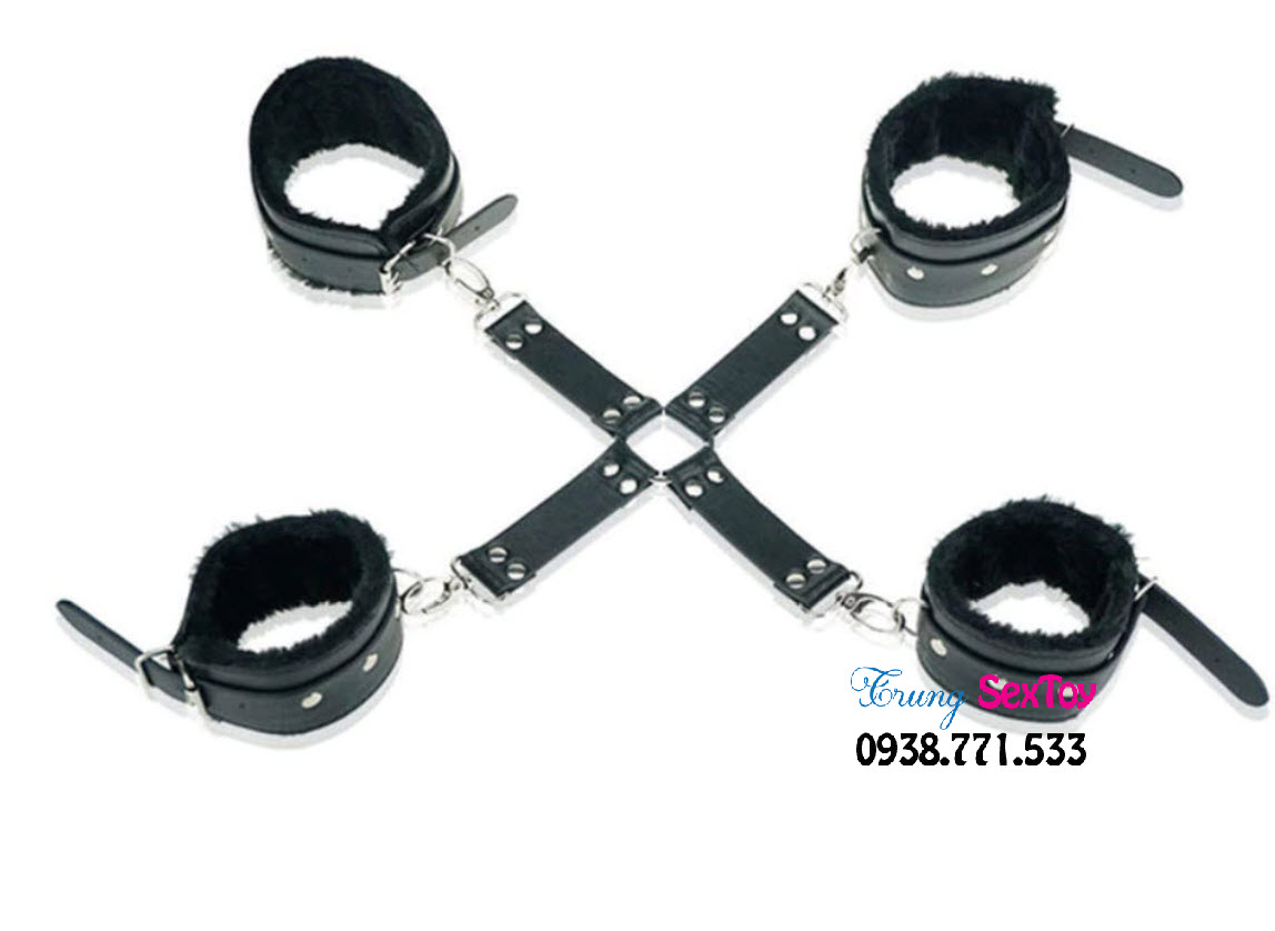 Đồ chơi BDSM trói tay chân tăng khoái cảm cho Sub người mới