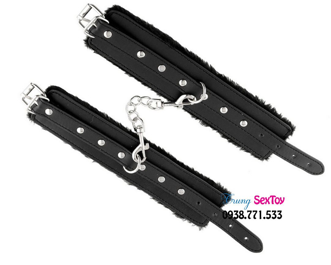 Còng tay chất xúc tác kích thích đam mê, nâng tầm khoái cảm