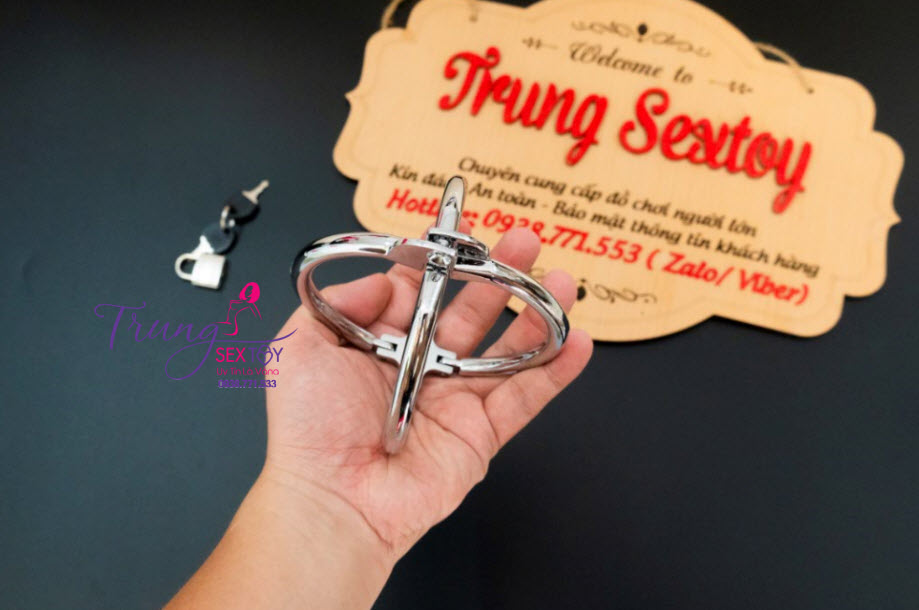 Khóa Tay BDSM Thép Không Gỉ - Đẳng Cấp & Bền Bỉ Cho Cuộc Chơi