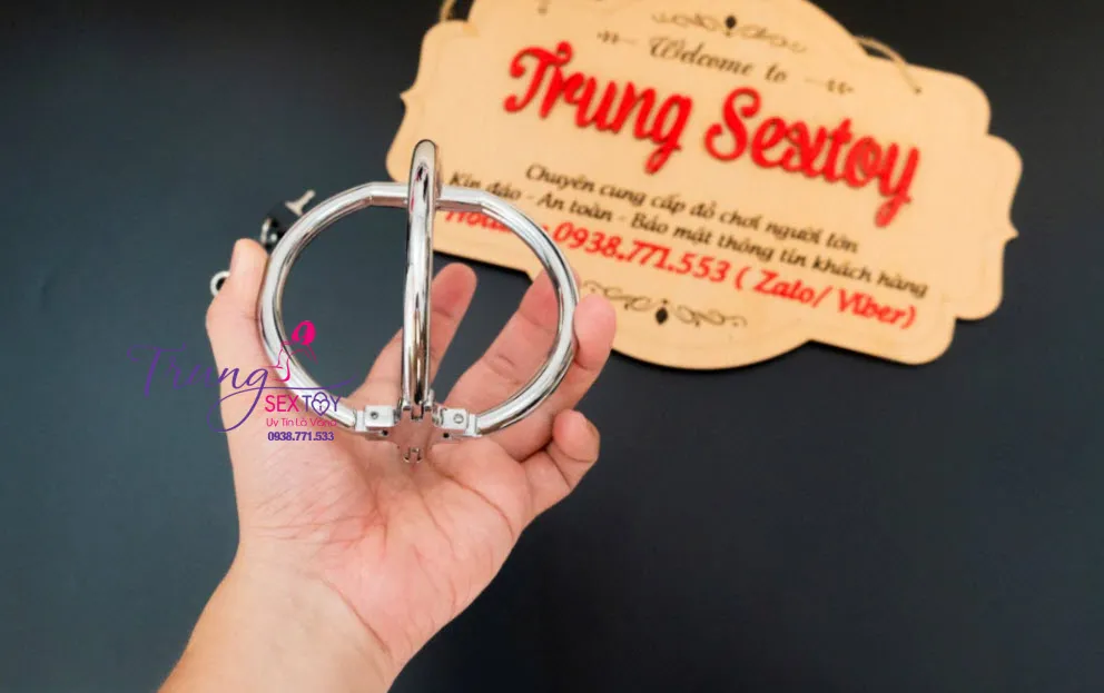 Khóa Tay BDSM Thép Không Gỉ - Đẳng Cấp &amp; Bền Bỉ Cho Cuộc Chơi
