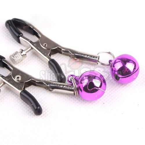 Bộ kẹp vú đeo bi siêu kích thích đam mê cho đôi bạn trẻ