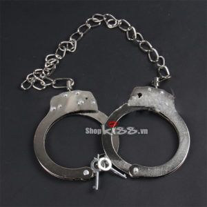 Đồ chơi bạo dâm còng số 8 thép không gỉ an toàn bền đẹp