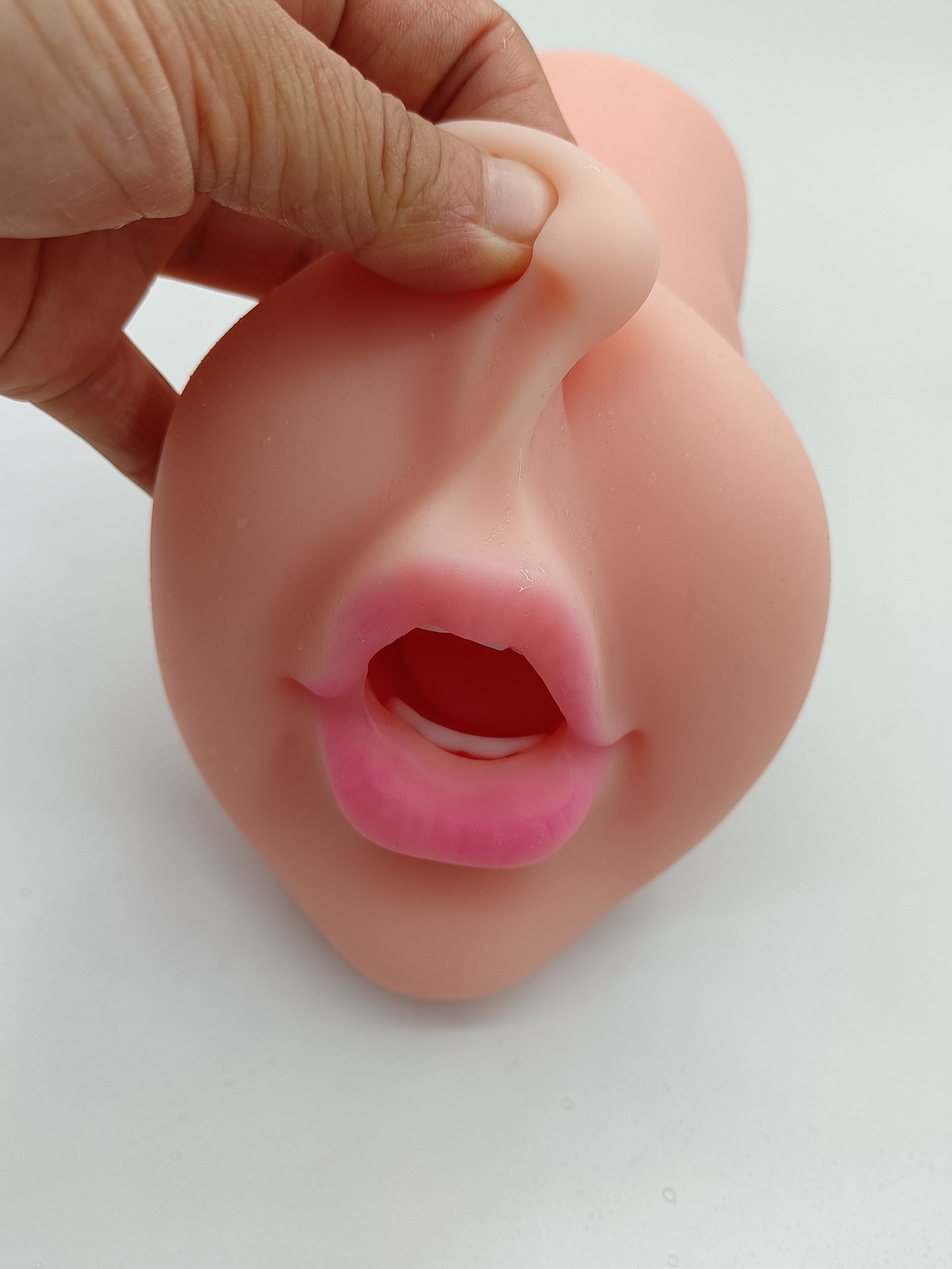 Miệng mút nam da trắng chất lượng cao giá tốt mua ngay