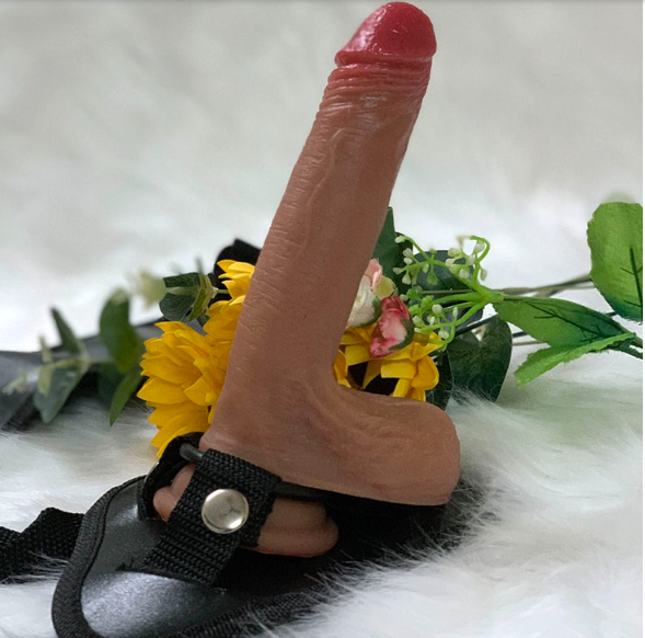 Dương Vật Giả Silicone Đặc Ruột Siêu Mềm Có Đai Đeo DVD 06 