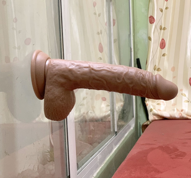 Dương Vật Giả Gắn Tường Rung Ngoáy Điều Khiển Từ Xa DV48