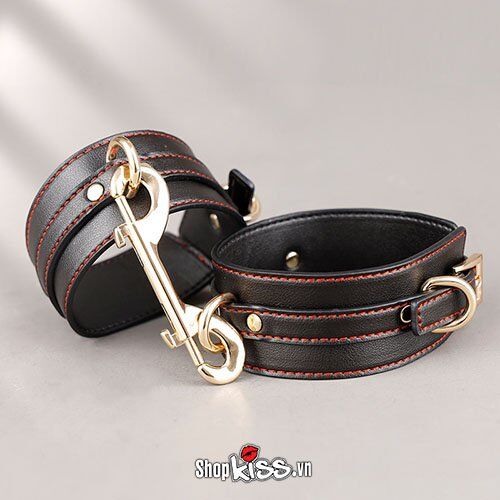 Bộ đồ chơi bạo dâm da cao cấp đỏ đen kích thích cảm xúc