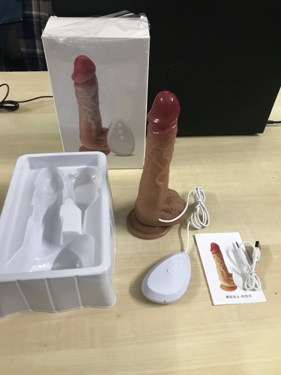 Buồi Giả Silicon Siêu Mềm Rung Tỏa Nhiệt Kích Thích Đỉnh Cao