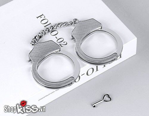 Dụng cụ bạo dâm còng số 8 hợp kim cao cấp an toàn bền chắc