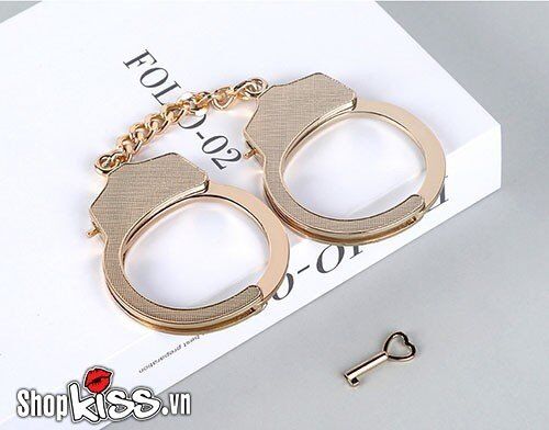 Dụng cụ bạo dâm còng số 8 hợp kim cao cấp an toàn bền chắc