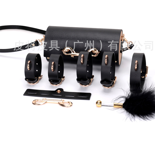 Bộ đồ chơi SM da thật sang trọng tặng túi đựng cao cấp tiện lợi