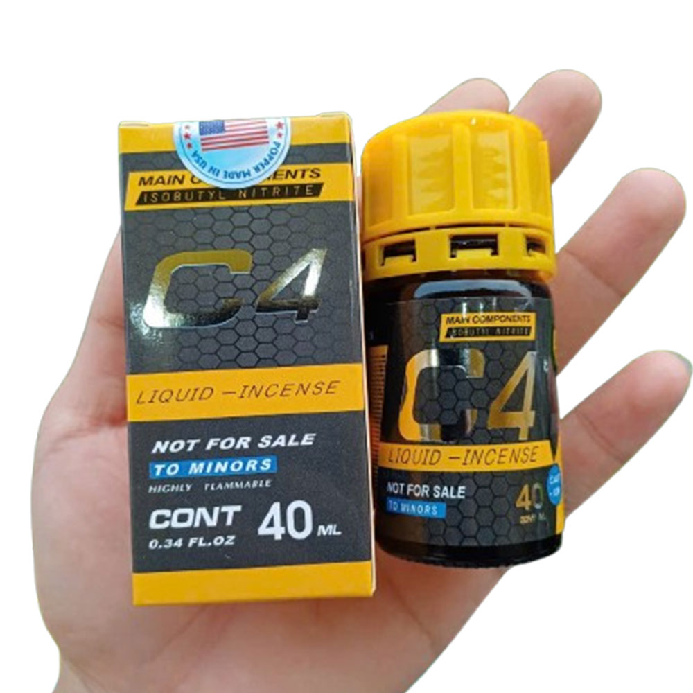 Popper MAN AT PLAY 40ml Đen Phê Mạnh Mùi Dịu Giá Tốt