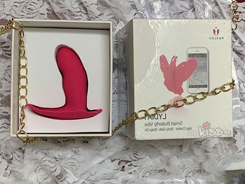 Dương Vật Giả Bướm Rung Realov LYDIA Kích Thích Âm Vật Điểm G