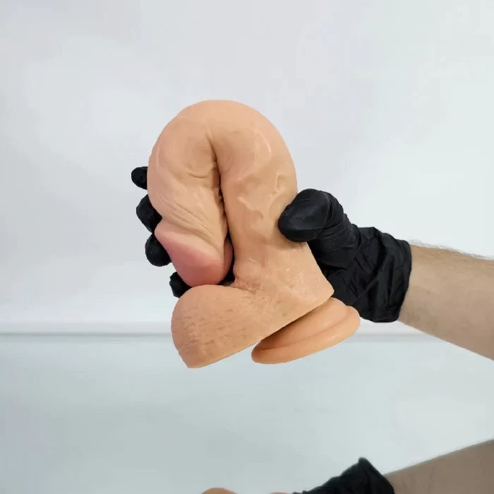 Dương Vật Giả YEAIN 8.5″ Siêu Thực Có Giác Hút Mềm Mại