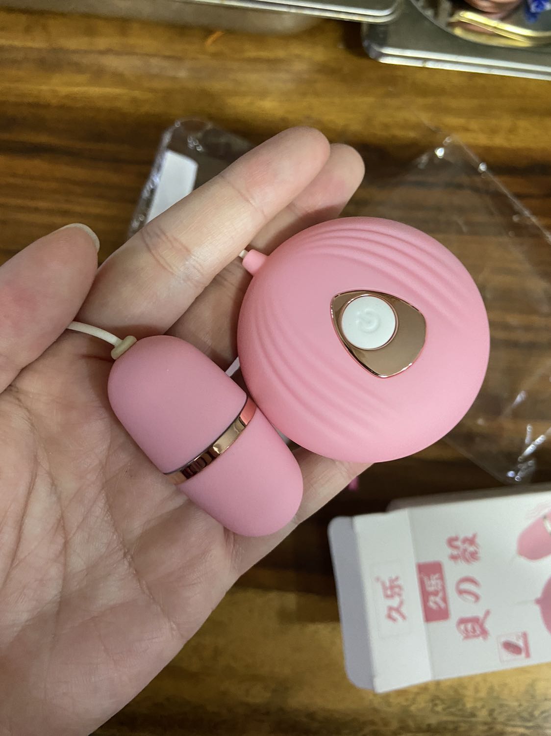 Trứng Rung Mini Vỏ Sò Siêu Mạnh Kích Thích Đỉnh Cao Dành Cho Quý Cô Trứng Rung Mini Vỏ Sò Siêu Mạnh Kích Thích Đỉnh Cao Dành Cho Quý Cô
