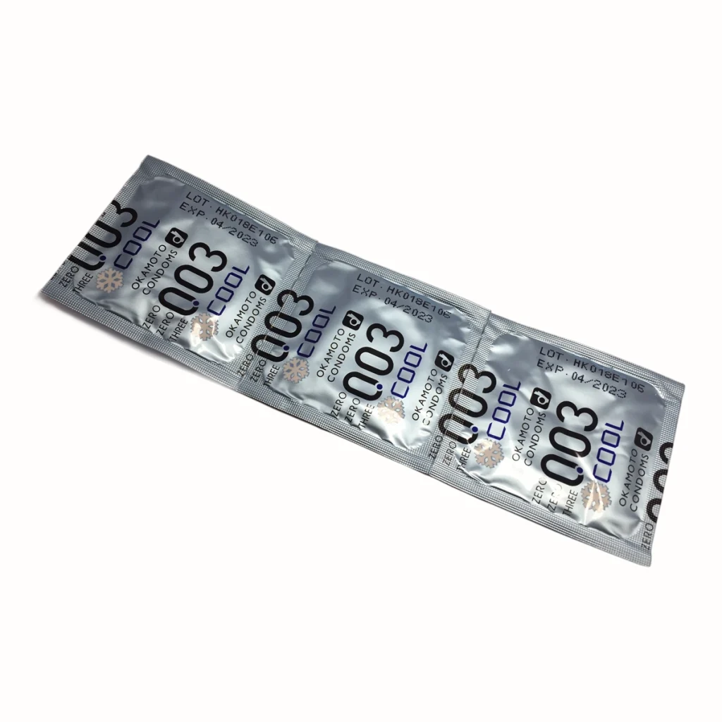 Okamoto 0.03 Cool bao cao su siêu mỏng mát lạnh hộp 3 cái chính hãng