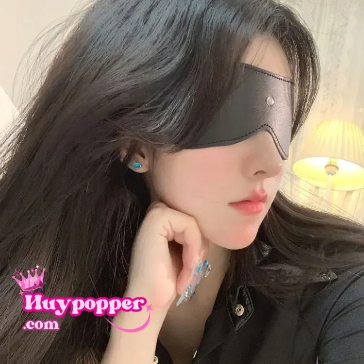 Bịt Mắt Da Cho Người Mới Tập BDSM Đầy Hứng Khởi