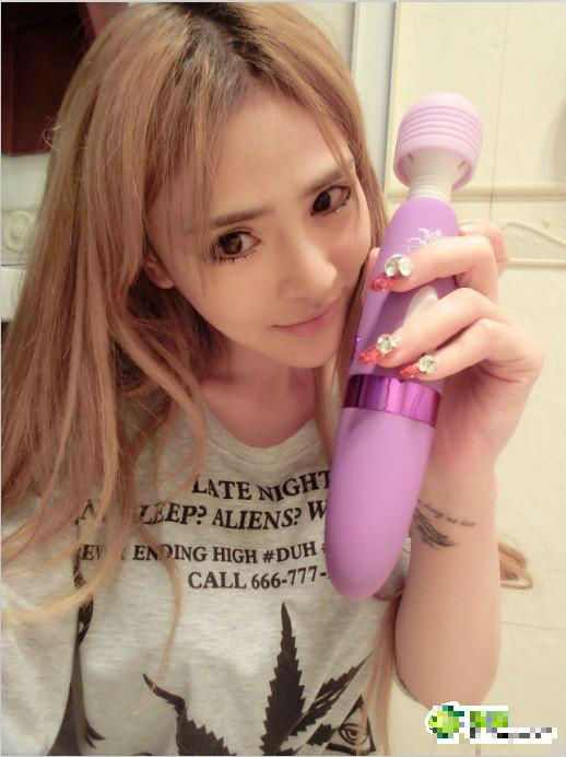 Máy rung AV02 chày massage điểm G cao cấp cực sướng