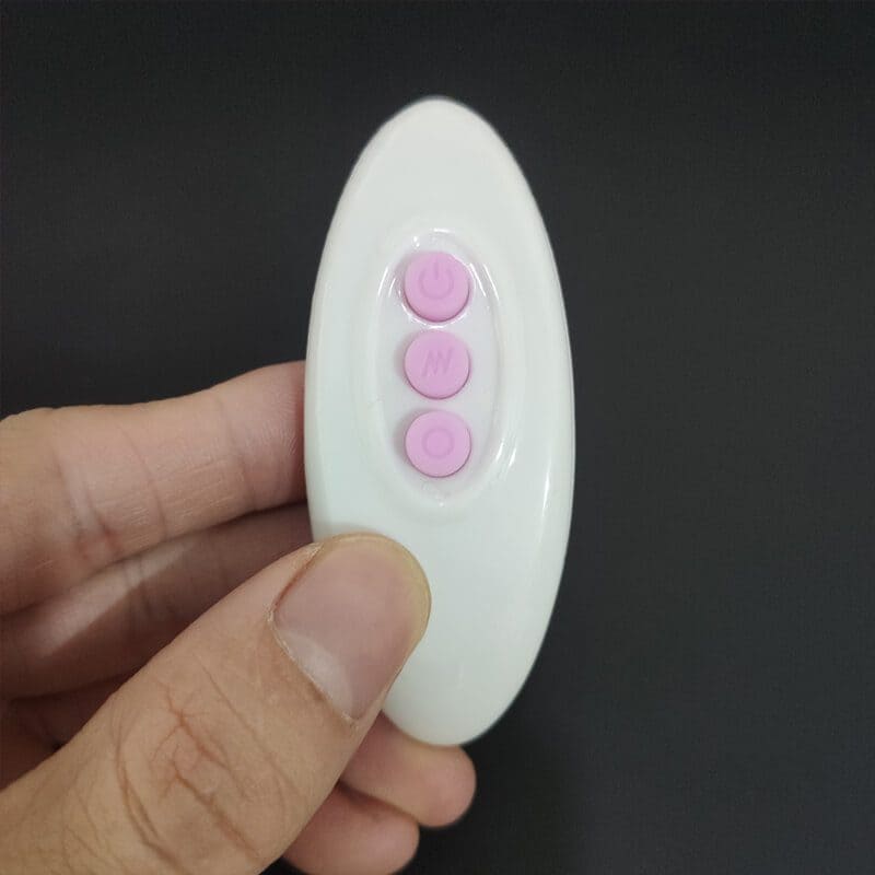 Quần lót rung điều khiển từ xa thụt bú mút cao cấp cho nữ