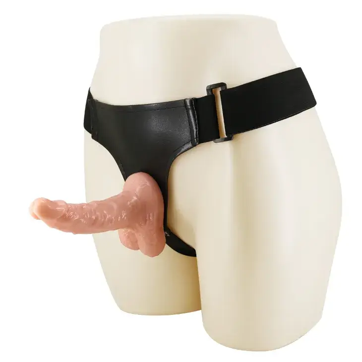 Dương vật giả có dây đeo size nhỏ đặc ruột cho les DC65P với thiết kế đáy mở cho phép kích thích đồng thời mang lại khoái cảm tột đỉnh cho hai bạn nữ.