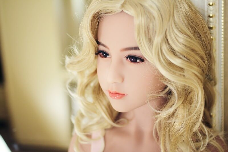 B28 1M56 CHLOEO Em búp bê tình yêu tạo nhiều đam mê mới