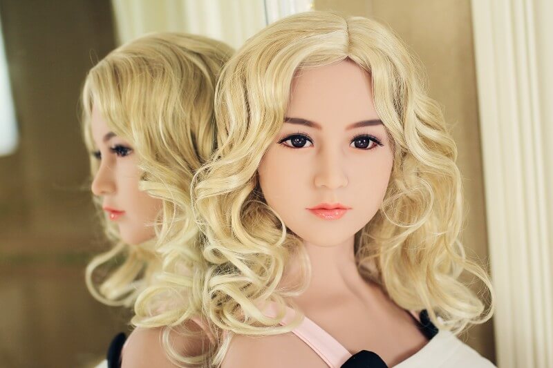 B28 1M56 CHLOEO Em búp bê tình yêu tạo nhiều đam mê mới