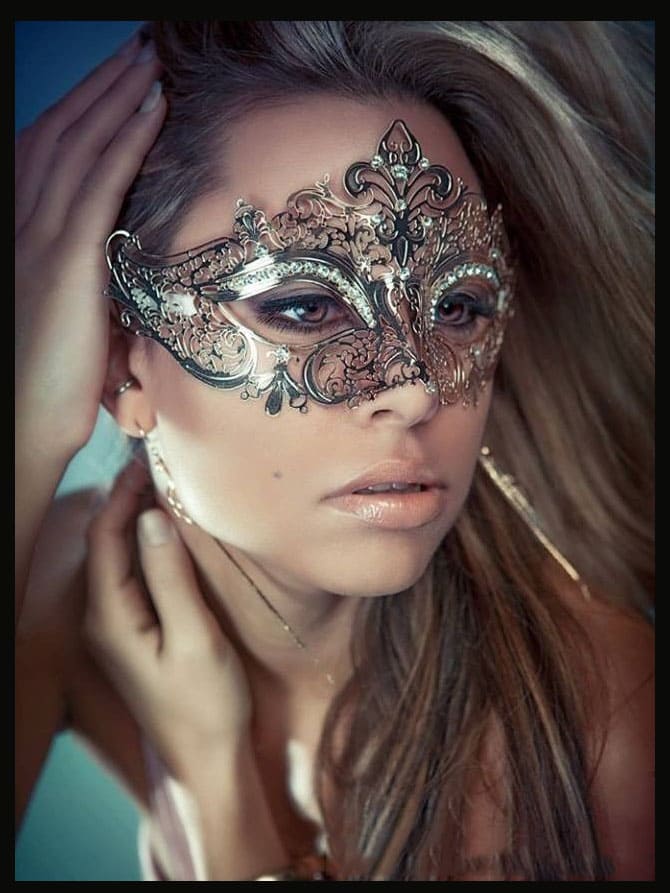 DC56 Mặt nạ hóa trang nữ hoàng bóng đêm siêu gợi tình dục