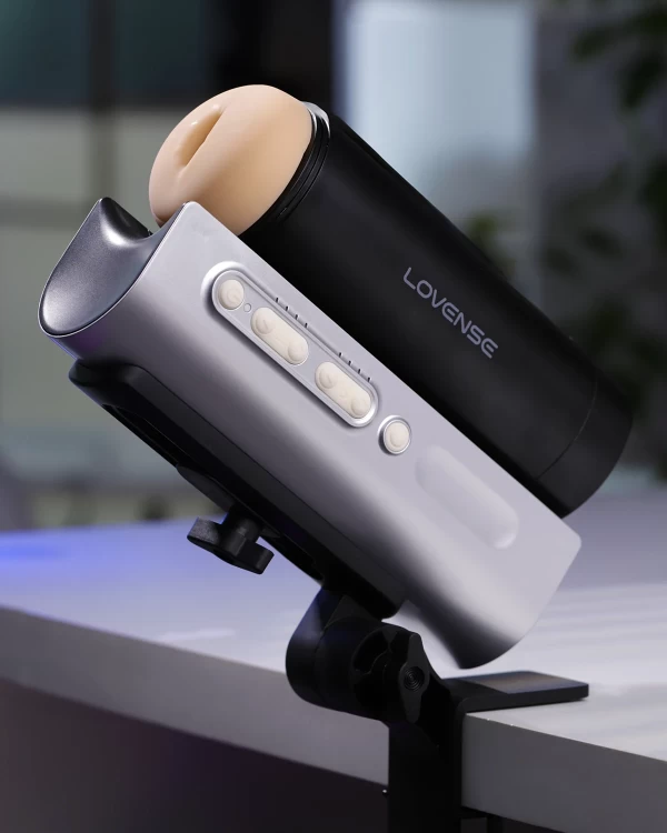 Lovense Solace Pro AI máy thủ dâm thông minh kết nối app tần số mạnh 