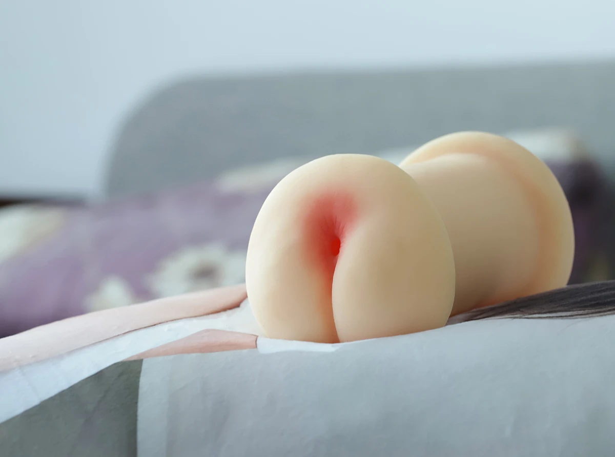 Manmiao Soft Realistic Masturbation Pillow with 3 Sizes