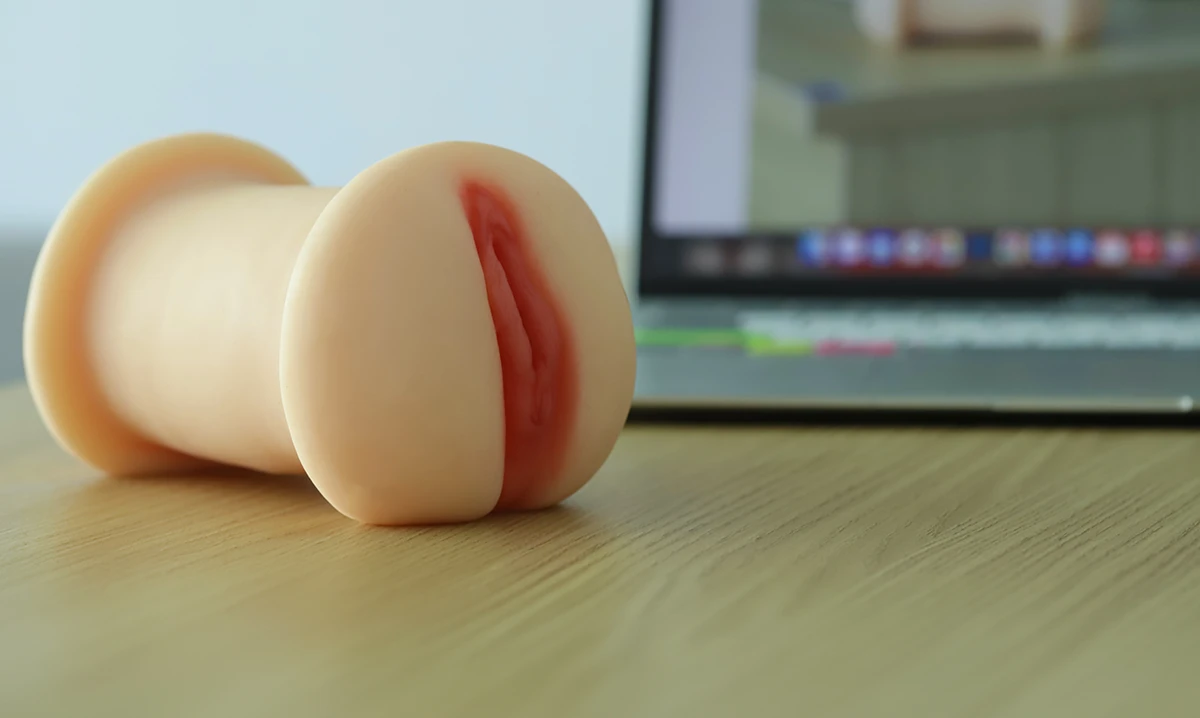 Manmiao Soft Realistic Masturbation Pillow with 3 Sizes