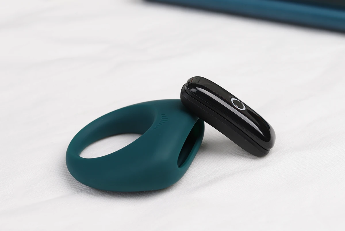 Magic Motion Dante II Smart Phone Control Vibrating Ring