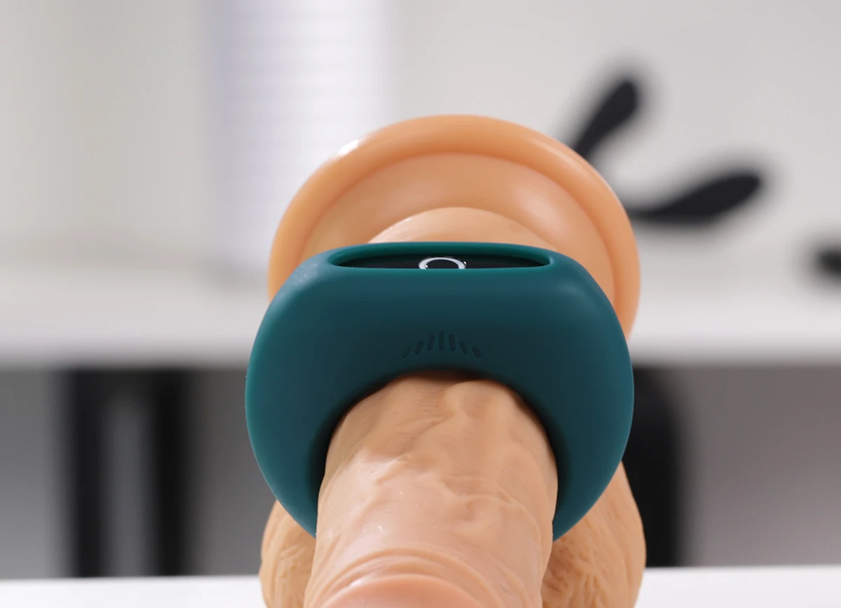 Magic Motion Dante II Smart Phone Control Vibrating Ring