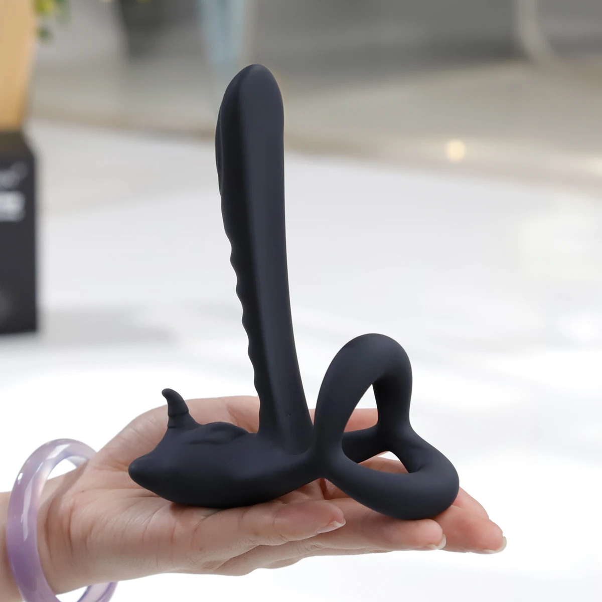 Cung cấp Yeain Bull Demon King vòng đeo dương vật 12 chế độ rung giá sỉ