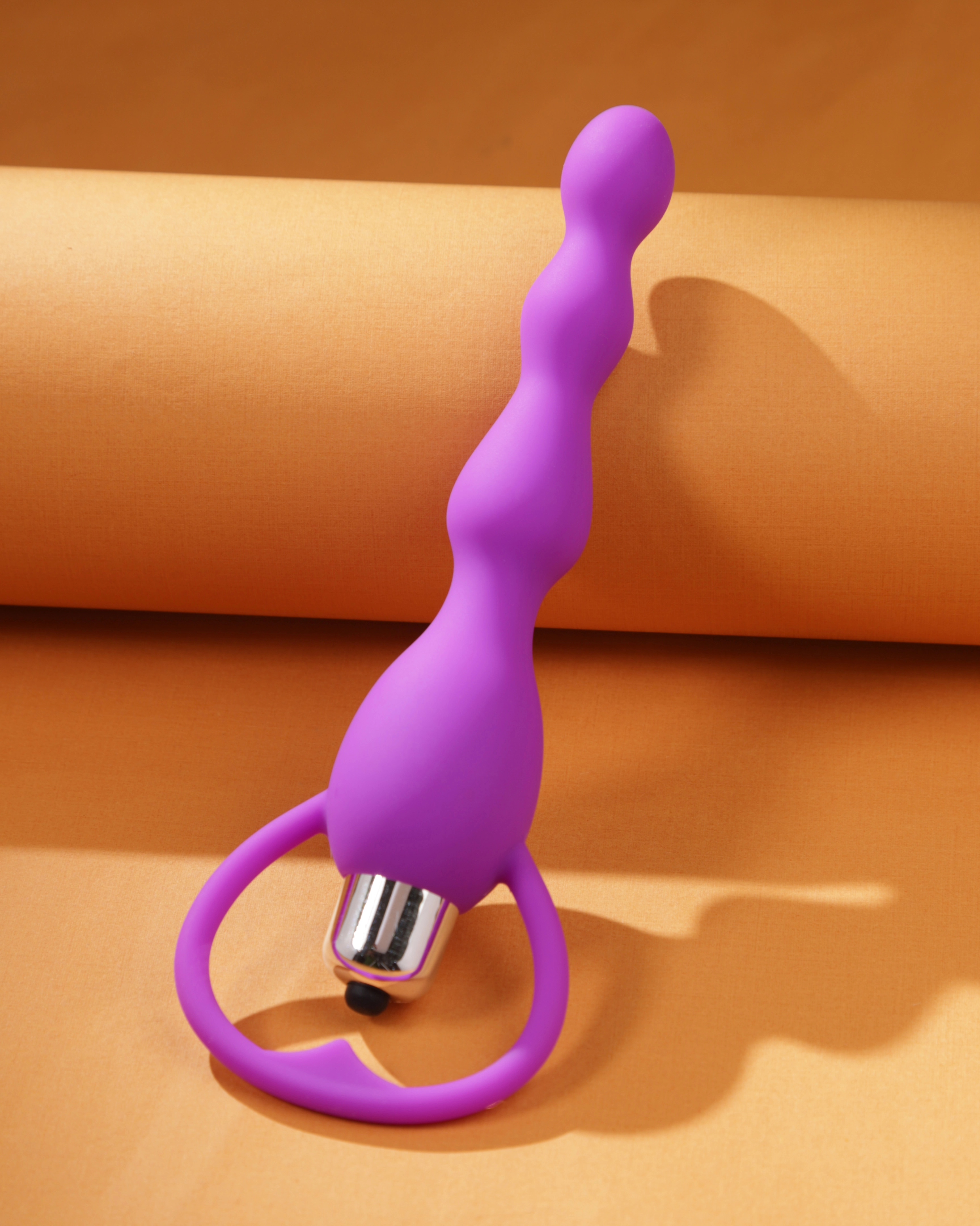 Đồ chơi hậu môn IKOKY mềm nhỏ rung cực đã kích thích tê liệt