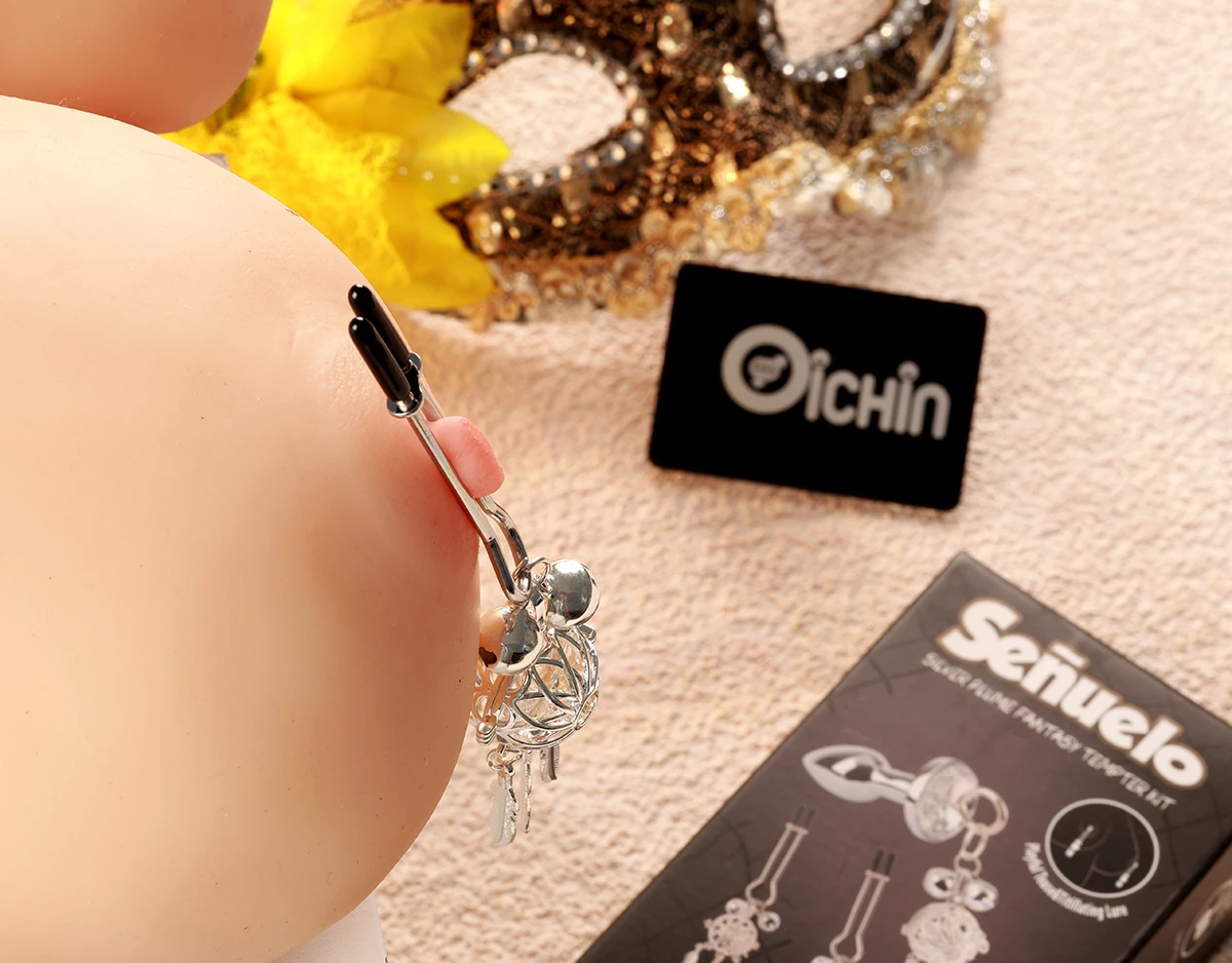 Bộ đôi BDSM kích thích hậu kèm kẹp vú Chisa Senuelo đèn sáng