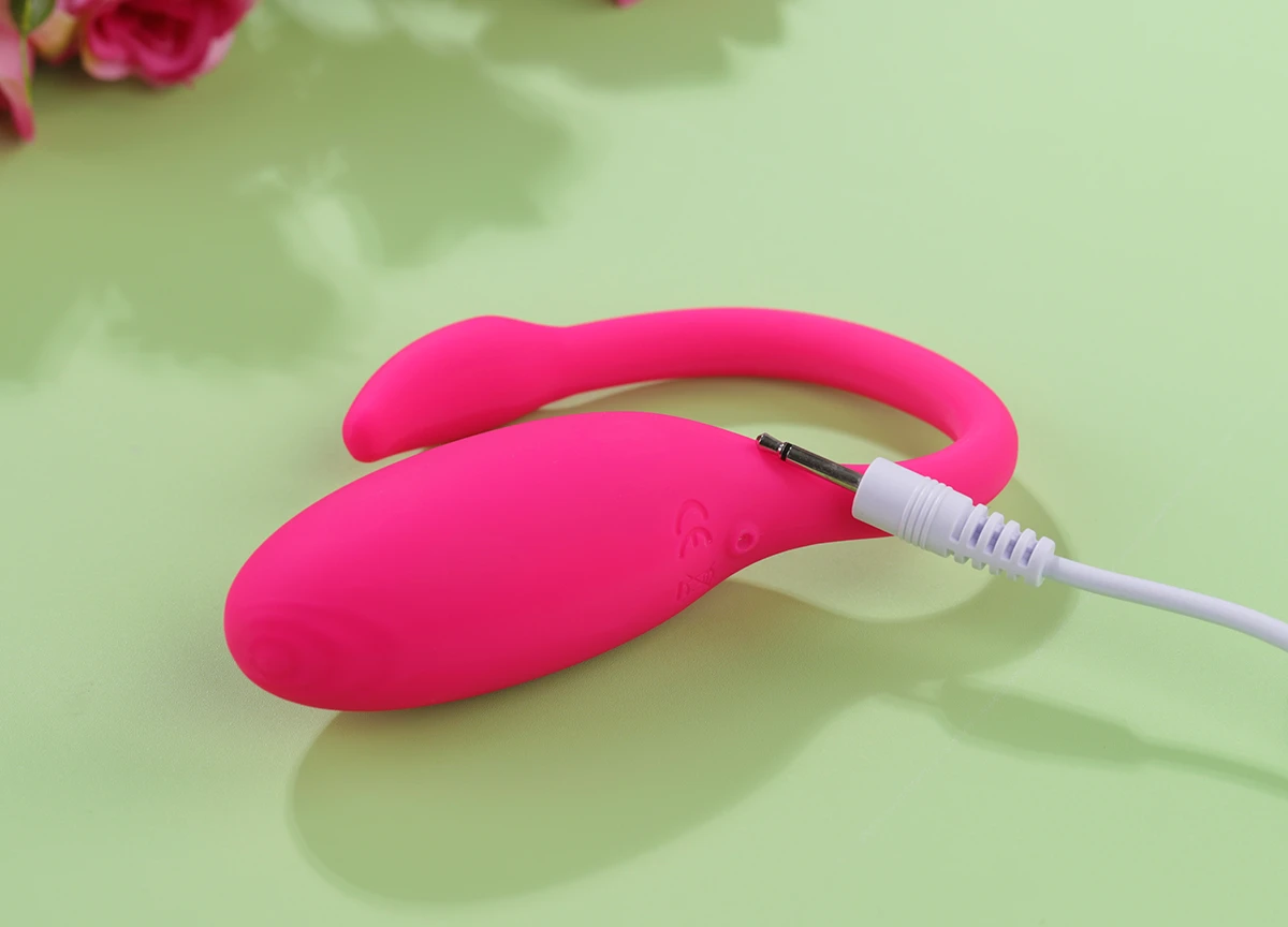 Thiên nga Flamingo điều khiển từ xa qua điện thoại cực dễ dàng
