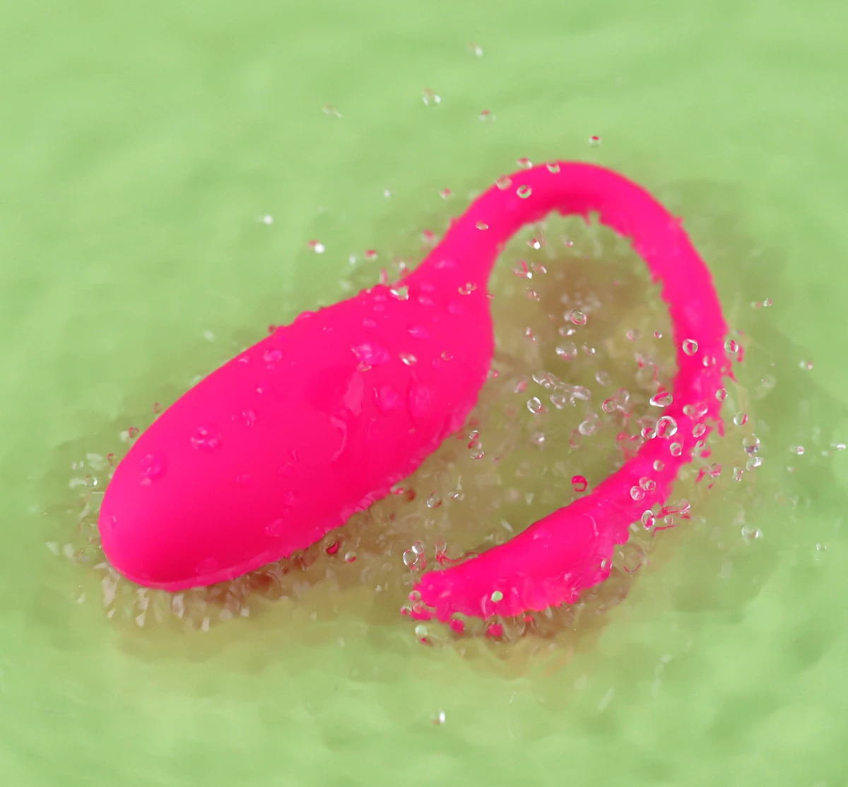 Thiên nga Flamingo điều khiển từ xa qua điện thoại cực dễ dàng
