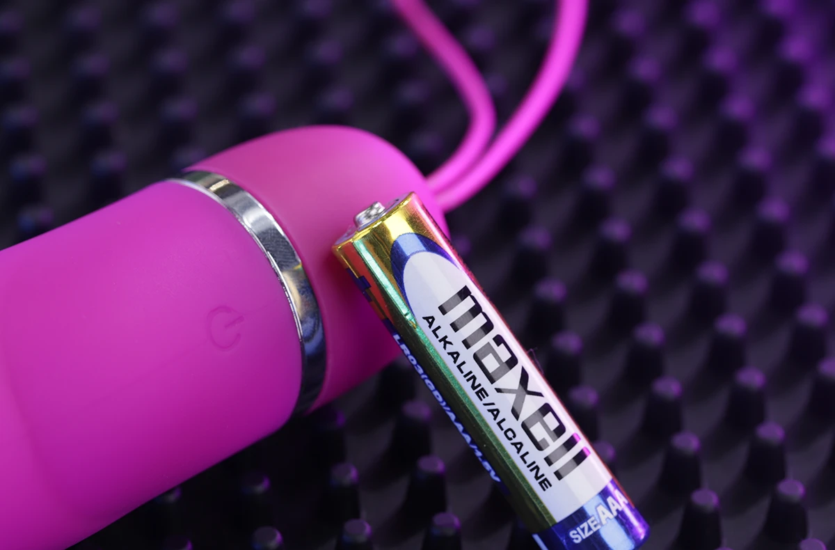 Mua Pretty Love Edwina trứng rung không dây 12 chế độ loại tốt Mua Pretty Love Edwina trứng rung không dây 12 chế độ loại tốt